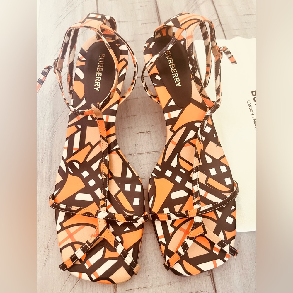 Authentic Burberry sandals brand new never used sandal is retailed at $820